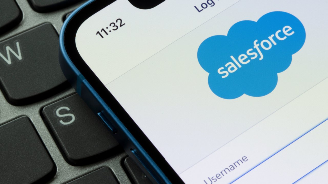 Salesforce, süni intellekt dəstəyi ilə müştəri xidmətləri platforması Fin’i 3,6 milyard dollara satın alır